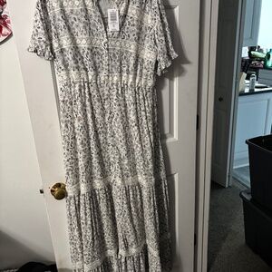 Torrid floral maxi dress 00x large 10